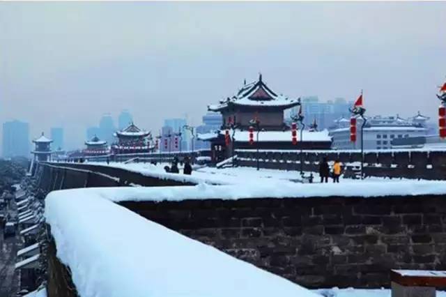 寒潮前锋抵达广东！南方多地要被“冰冻” 2023第一场雪即将到来