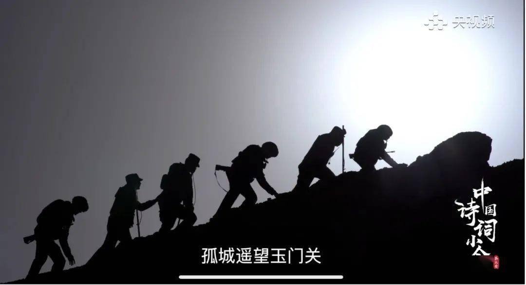 广西南宁市开展2023年青年志愿者服务春运“暖冬行动”