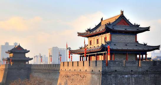 2023年中国青年企业家助推西部陆海新通道建设暨投资广西峰会举行