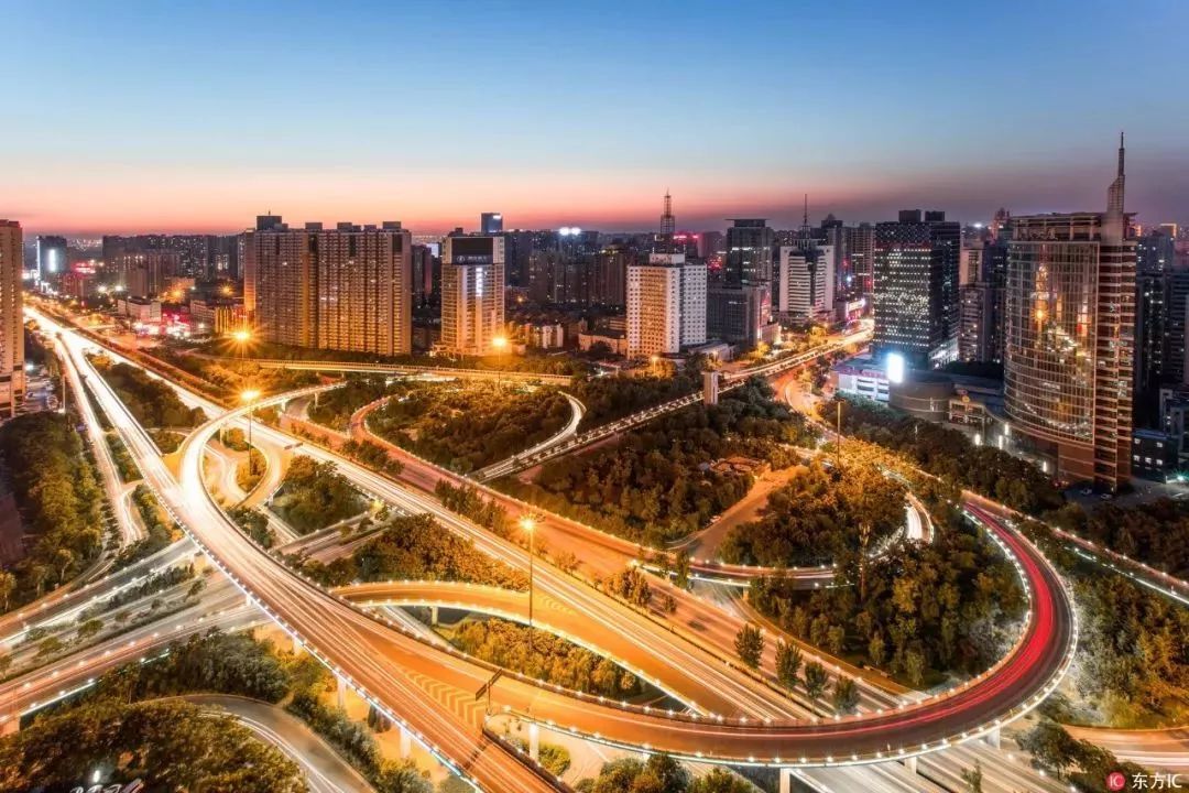 数说中国这十年：国内生产总值突破110万亿元大关，城镇化率持续提高 v8.65.6.17官方正式版